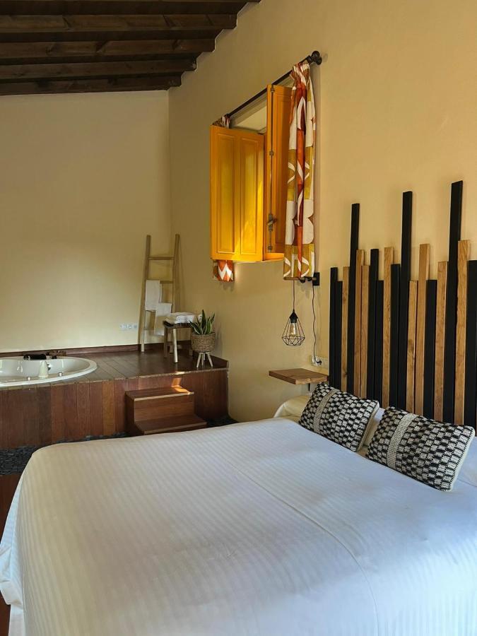 Aldea Couso Rural Hotel Sarreaus ภายนอก รูปภาพ