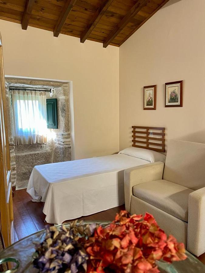 Aldea Couso Rural Hotel Sarreaus ภายนอก รูปภาพ