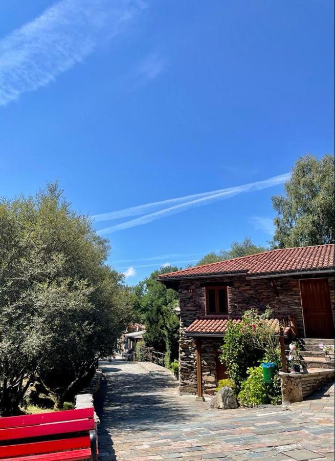 Aldea Couso Rural Hotel Sarreaus ภายนอก รูปภาพ