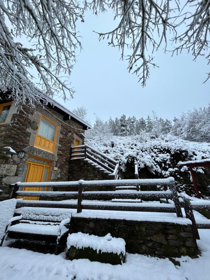 Aldea Couso Rural Hotel Sarreaus ภายนอก รูปภาพ