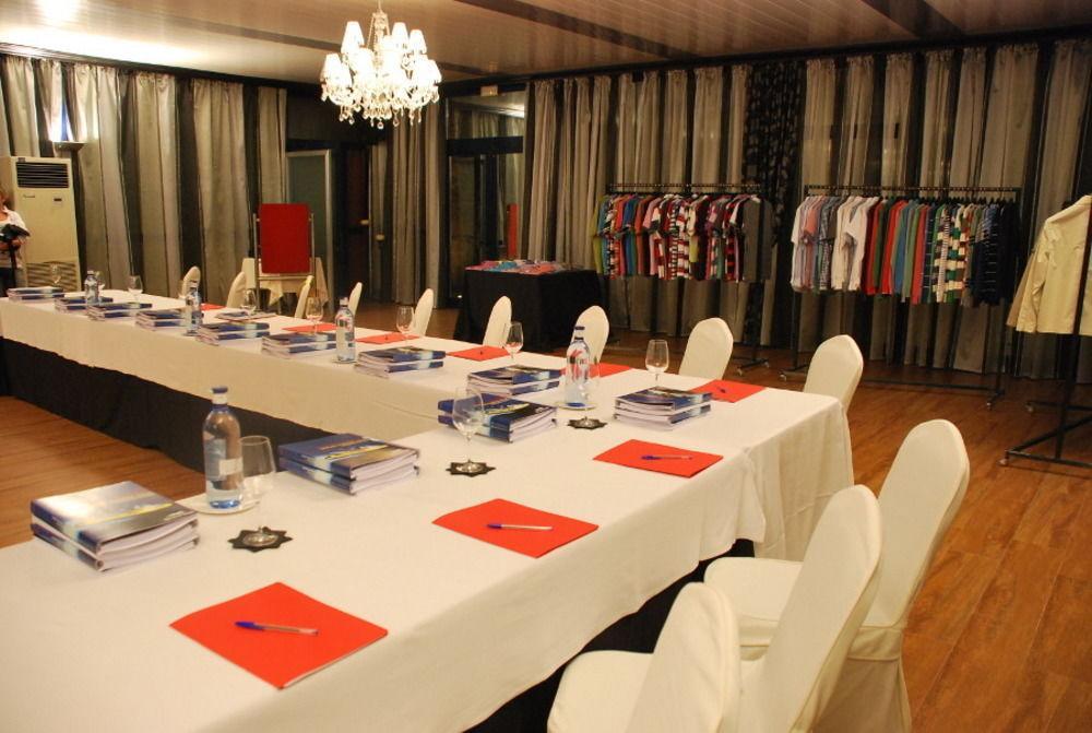 Aldea Couso Rural Hotel Sarreaus ภายนอก รูปภาพ