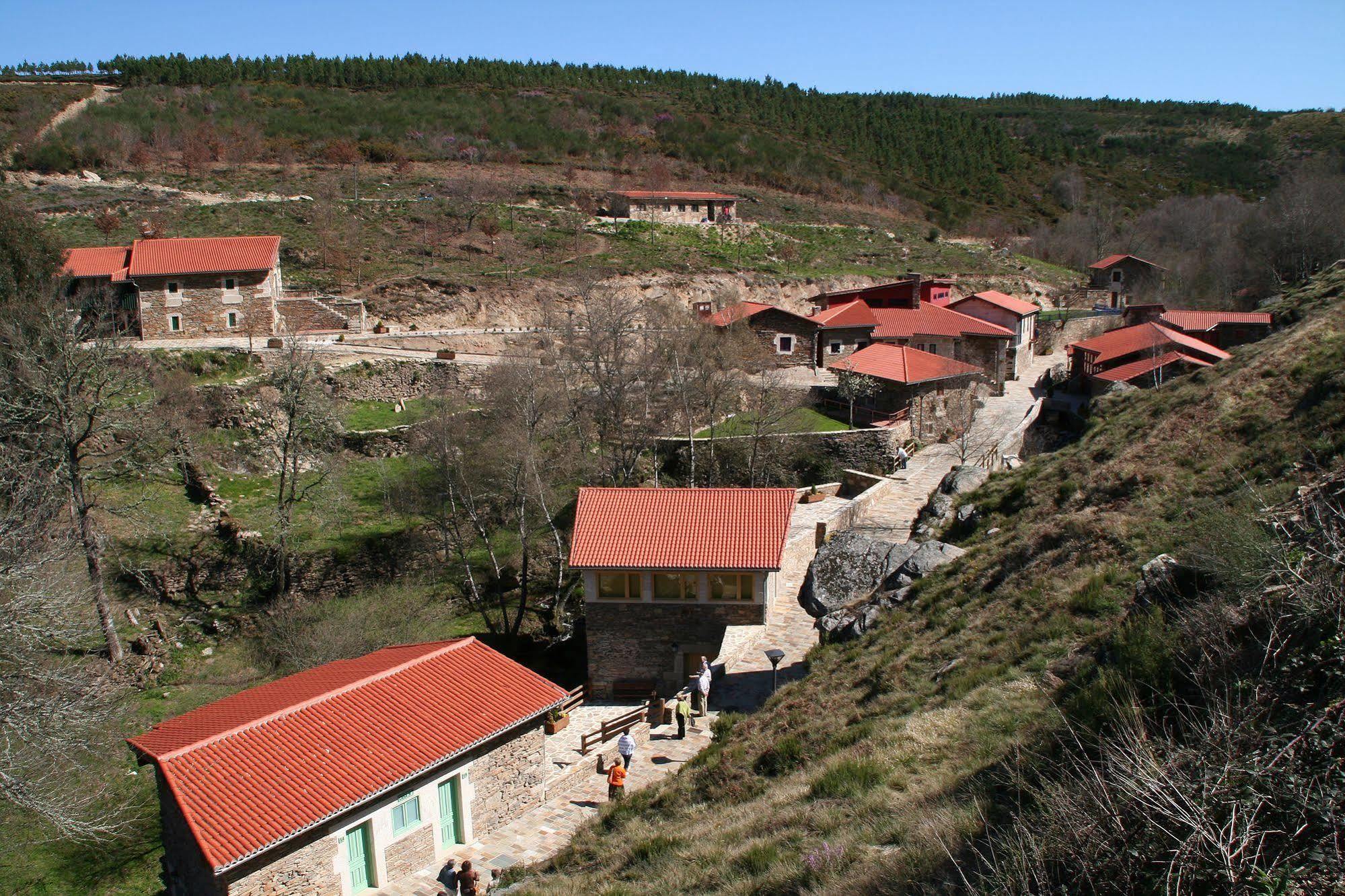 Aldea Couso Rural Hotel Sarreaus ภายนอก รูปภาพ